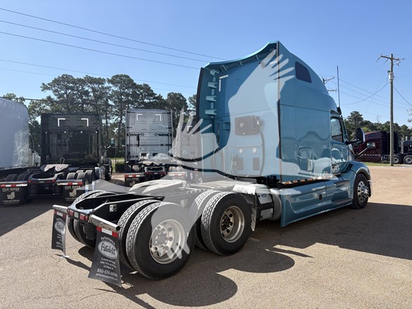 2023 PETERBILT 579 2023 PETERBILT 579 - image 5 of 6