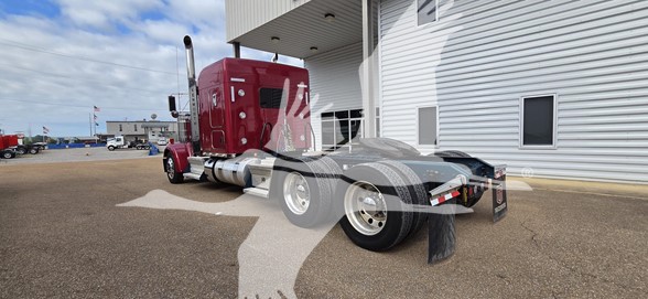 2024 Kenworth W900 — photo 4