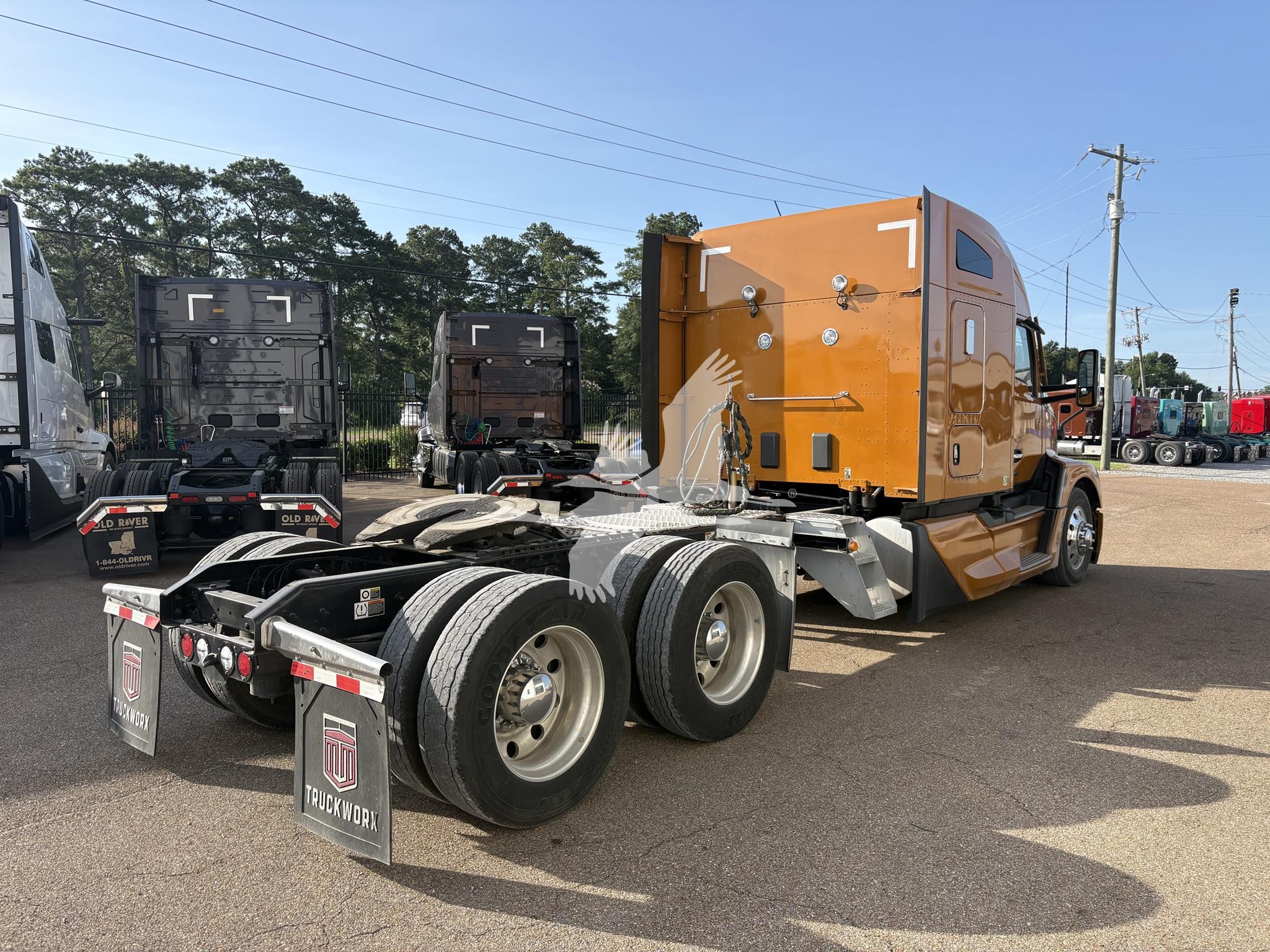 2024 Kenworth T680 in Richland, MS — photo 4