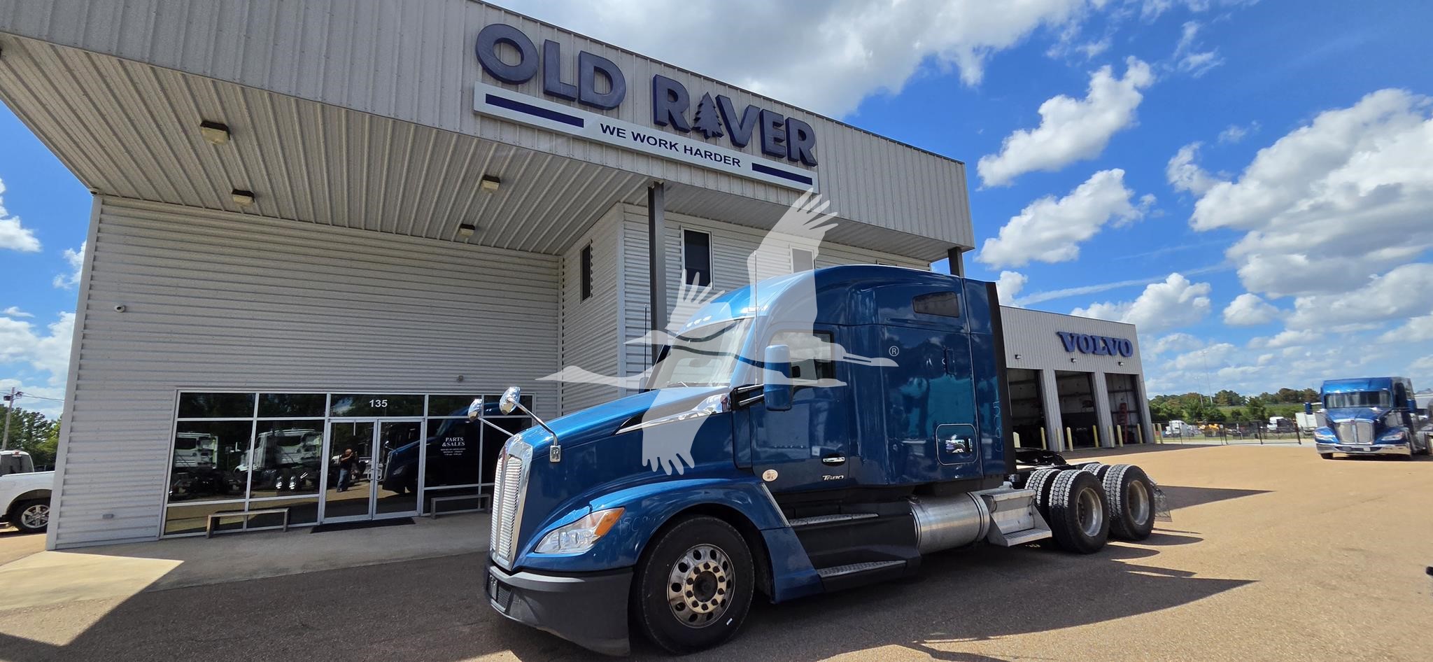 2023 KENWORTH T680 - image 1 of 6