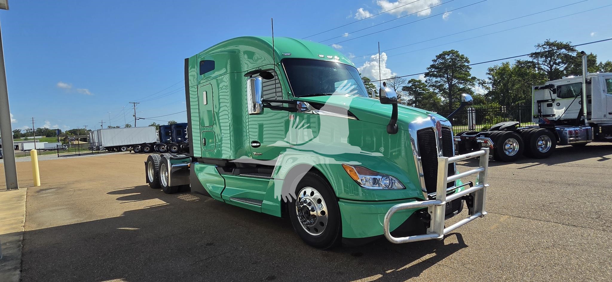 2024 KENWORTH T680 2024 KENWORTH T680 - image 2 of 6